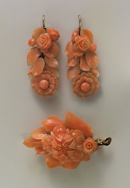 Brooch, Tiffany & Co., Coral and gold, American